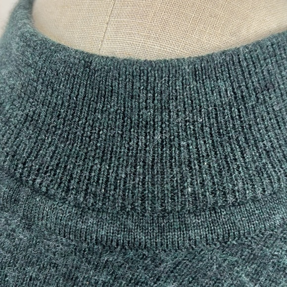 Patrick James Merino Wool Mock Neck Swester - Picture 2 of 6